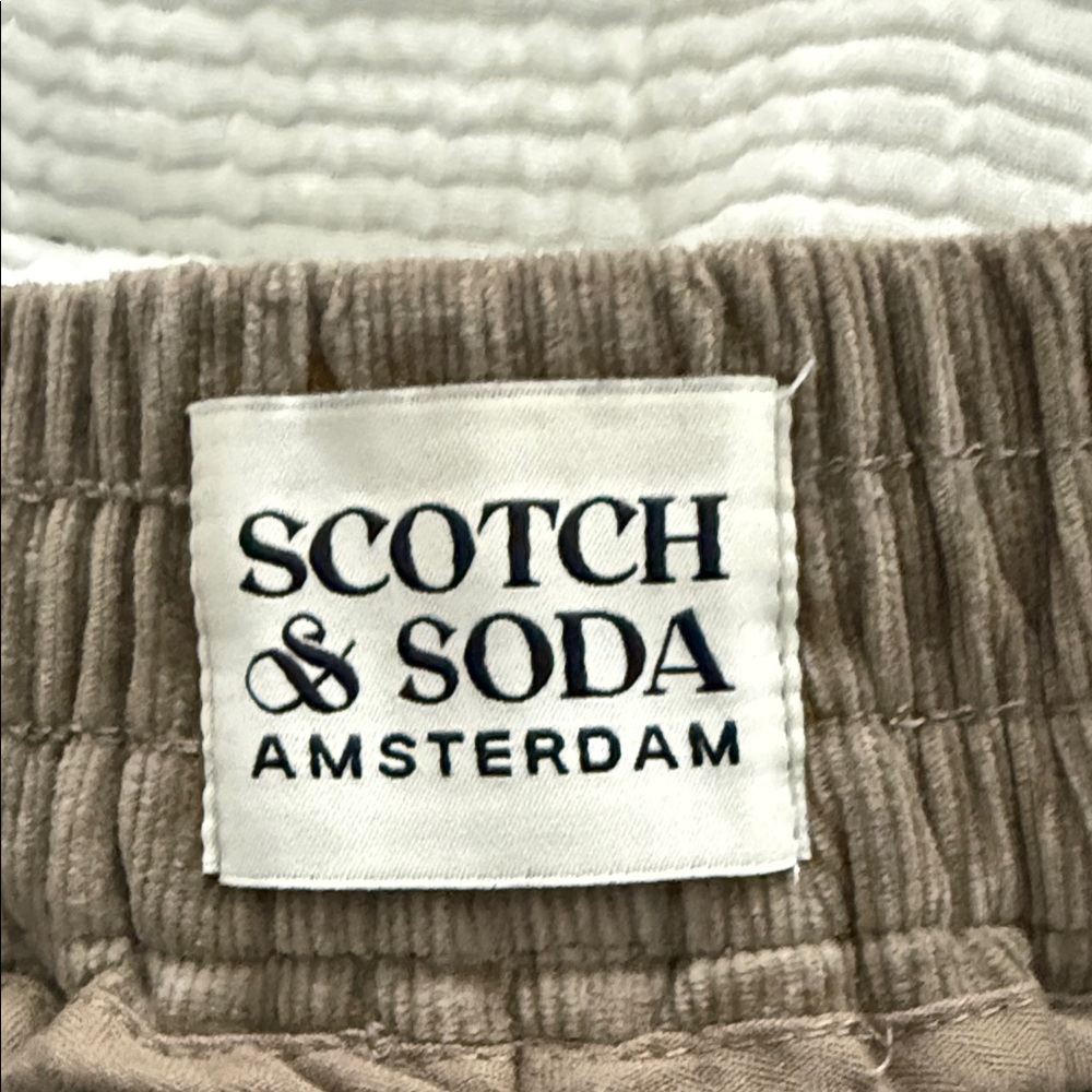 Scotch & Soda Corduroy Drawstring Athletic Shorts - Brown - Picture 2 of 3